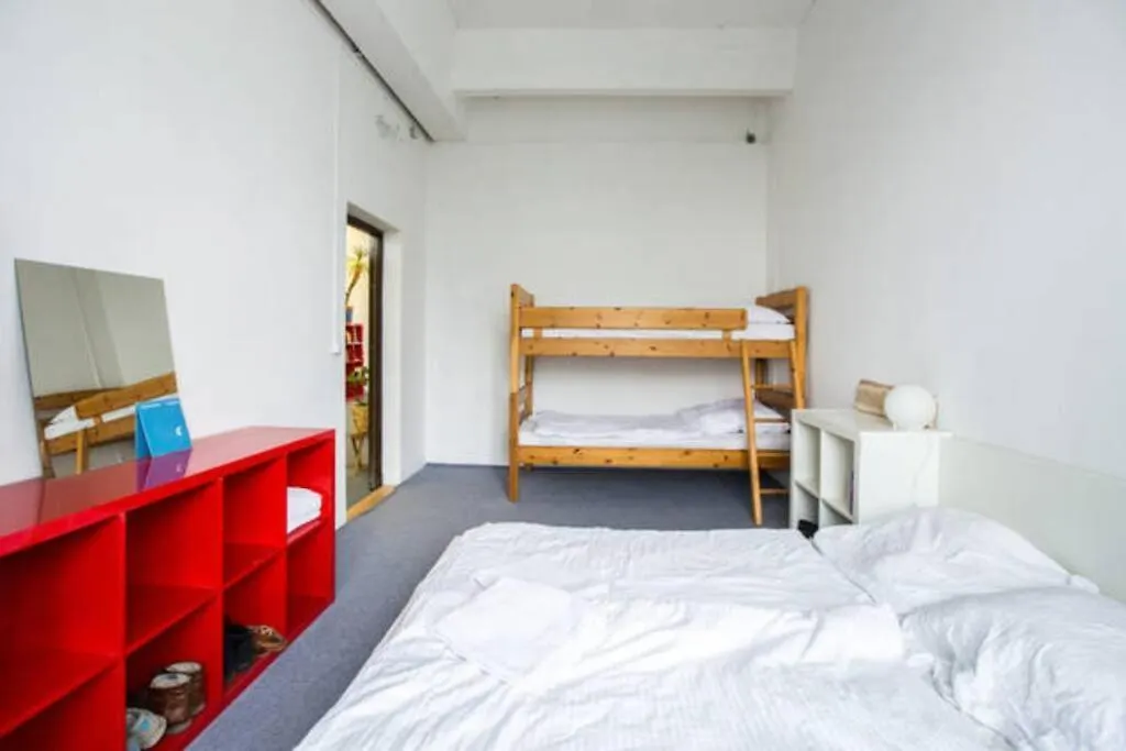 200Qm Loft For Friends And Family - On The Spree! Appartement Berlijn